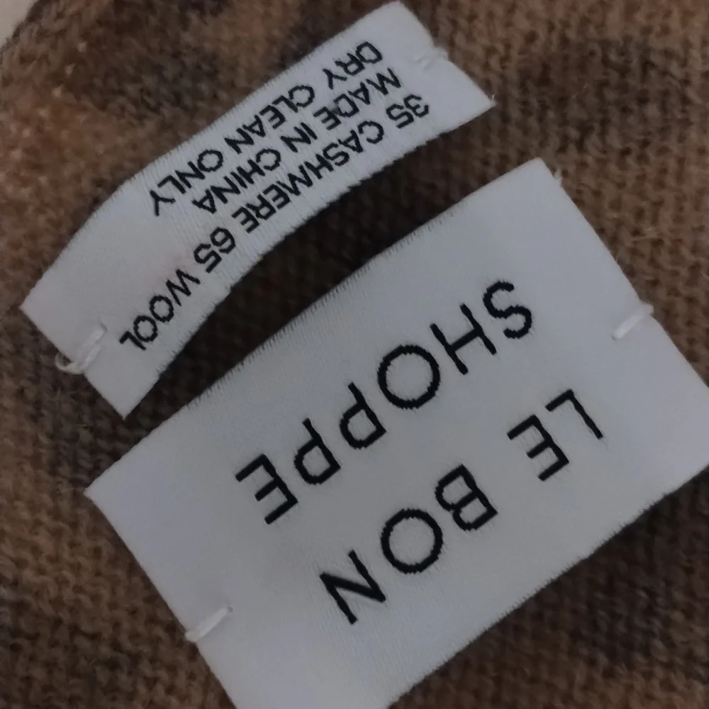 Le Bon Shoppe Cashmere Bandana Leopard Print Scarf - Picture 4 of 8